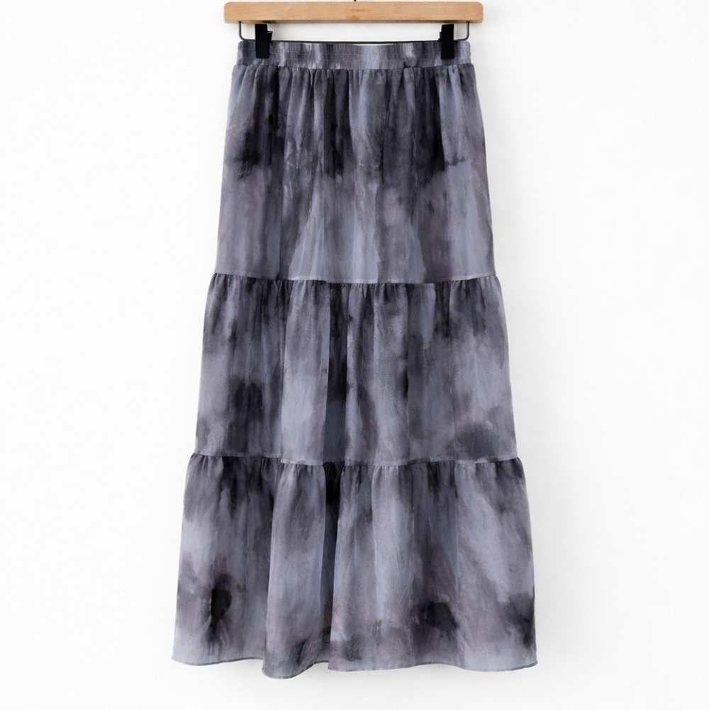 DAZY Tiered Mesh Midi Skirt Gray Black Tie Dye Elastic Waist Lined Flowy Size S